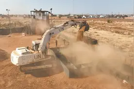 中国第10批赴马里维和工兵分队完成联马团加奥超级营地防御工事紧急修复任务图片