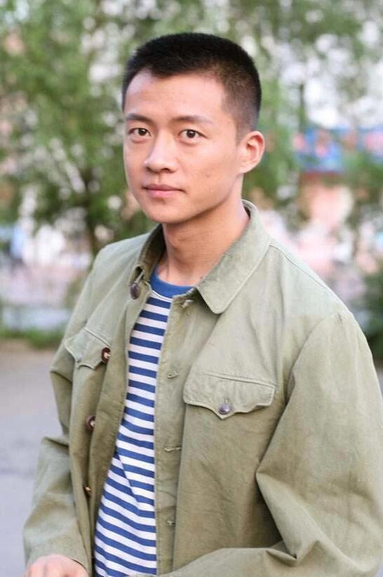 梁晓声《知青》播出十年 15位男星变化大 王凯成顶流 唐曾凭新剧翻红