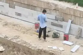 7点出发丨郑州花34亿给河道贴瓷砖？官方回应→图片