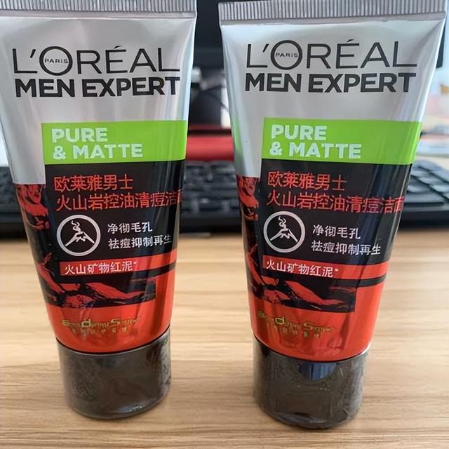 热门人气洁面乳测评报告：深层卸妆洁面二合一，省事儿省心更省力