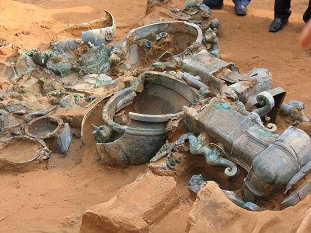 探索发现山村古墓(2005年) - 桂波百科号