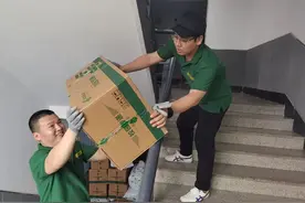 你们只管乘风破浪，中国邮政为你收拾行囊！图片