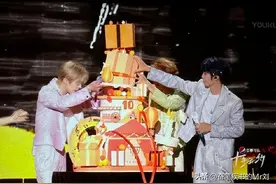 TFBOYS演唱会引发骚动!场面混乱冲破安检，三小只发声恳求理性图片