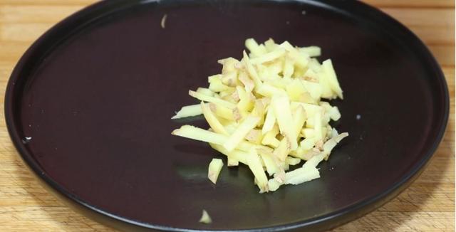 醋泡洋葱，好多人不懂有啥用，想不到这么厉害，真是高手在民间