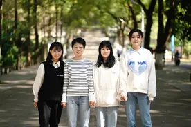 惊艳！湖南再现“女神寝室”：4姐妹集体保研985，奖学金拿到手软！图片