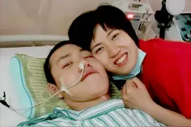 汤淼：瘫痪五年后和周苏红离婚，十年过去了，前妻再婚，他怎样了图片