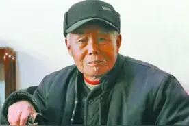 河南87岁老农拿出一破包，省委看完急报中央，老农究竟什么身份？图片