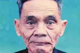 70岁台籍老人回大陆探亲，说出自己的真名后：恢复党籍享受优待图片