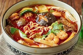 麻辣烫怎么做才好吃，原来做法诀窍这么简单，一做一大盆不够吃图片