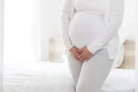 胎儿的屎尿去哪了？医生的答案有点离奇，却是真的图片