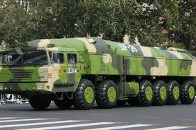 西方公开最新情报，越来越多东风17和东风26导弹，已抵达对台一线图片