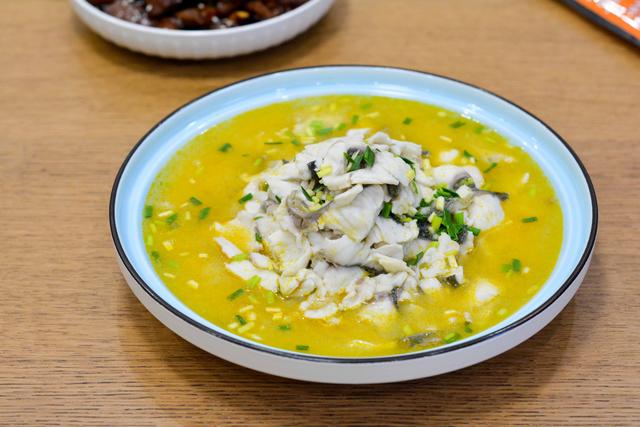 花胶可以滚鱼汤吗 2026年花胶可以滚鱼汤吗视频