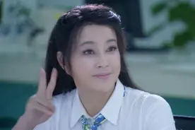 看完刘晓庆这部装嫩剧，对手戏全和小鲜肉，观众瞬间原谅雯丽丫头图片