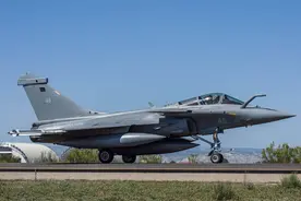 1架阵风能对抗5架歼20？印军上将：歼20面对阵风战机“如临大敌”图片