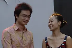 柯蓝：被医生断言活不过38岁，历经四段感情，如今50岁依旧单身图片