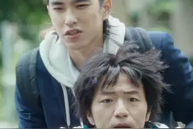 热映台剧好评如潮，剧情猎奇尺度拉满，简直笑到满地找头图片