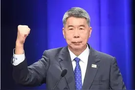 孙文学校总校长张亚中呼吁签署和平协议，让台湾平回归祖国图片