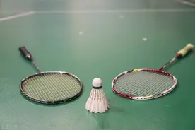 什么牌子羽毛球拍质量好图片