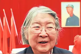 毛主席逝世后，中办找李敏谈及遗产，李敏：我只要爸爸给我的那份图片
