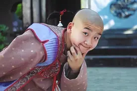 有种“整容”叫长大，6岁出道的“小叮当”谢昀杉，如今像换个人图片