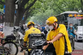 新冠感染自述二阳症状，再曝惊人数据，狗掀门帘子，全靠嘴来对付图片