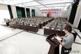 在部队当兵，可以通过4条路径提升学历，如果不知道就“亏”大了图片