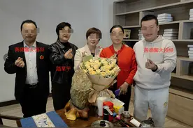 “短期期权”业绩20亿团队长拉人填坑“善德馨”，即将崩盘图片