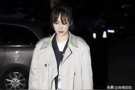 穿风衣时，配裤子还是裙子更好看显瘦？看完素人街拍对比就知道了图片