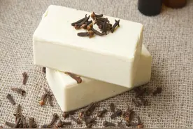 常用硫磺皂虽有4大功效，但使用时需注意3事，否则得不偿失！图片