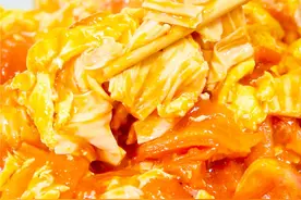 腐竹好吃又下饭的做法，加2个西红柿和煎蛋，酸甜开胃又下饭图片