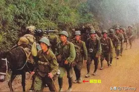 对越自卫反击战期间，解放军的单兵装备及武器图片