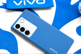 vivo S16春日悠蓝上手体验：高颜值机身上的又一款清新配色图片