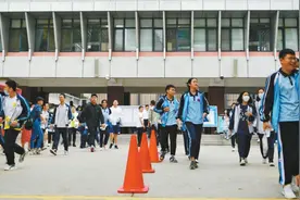 2023年陕西省初中学业水平考试开考 八年级九年级共80.8万学生参考图片