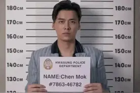 李易峰彻底被实锤！辟谣显得无比可笑，约过的女网红被扒出图片