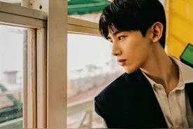 恋爱曝光？白敬亭“注孤生”人设塌了？翩翩少年，演员归来，偶像远去图片