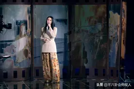 中秋晚会女星大赏，金晨瘦骨如柴，周冬雨鱼尾包臂裙暴露身材图片