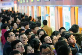 毕业十年后，才明白国企和私企的差距，大学生选工作需谨慎图片