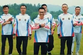 王者之战开赛第一天，曾大盆战队成黑马，化氏的战术让人看不懂图片