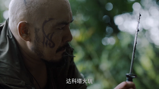特战荣耀：燕破岳丛林逃亡，全剧最惊险的一次战斗，却差点废了他