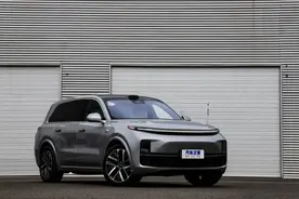 理想L9：“500万以内最好的家用SUV”还能爬山下河？图片
