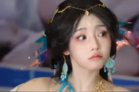 走路摇cos顾清寒贡献太大，让成都多少弯弯恢复正常图片