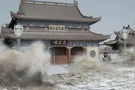 洪水绕道百年神庙，谜团困扰近200多年，06年三个孩子竟道出真相图片