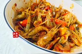 小时候常吃的这种干虾，现在我学会做，真的好吃，很下饭图片