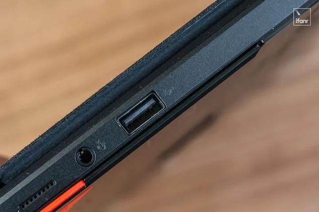 ROG 幻 X 二合一电脑体验：平板体积塞下 i9 核心，是 PC 中的「保时捷」