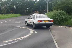 科目2考试，五次机会都不能通过的人多不多图片