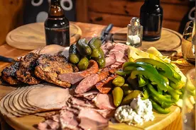 晨读 | 比吃相更重要的是态度图片