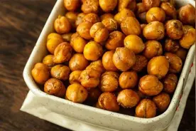 鹰嘴豆最好吃销魂的2种做法，嘎嘎脆，软绵绵，越嚼越上瘾图片