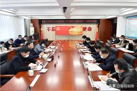 王云参加政府办党支部“牢记嘱托 感恩奋进”主题党日活动图片