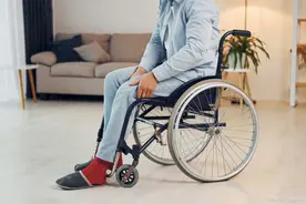 为什么会得腰间盘突出？腰间盘突出和哪些因素有关？图片