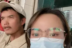 贵州一女子逛街时，只因多看了一眼流浪汉，认出走失10年的叔叔图片